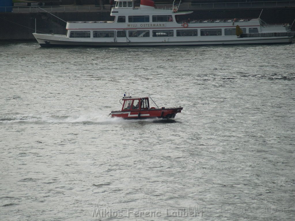 Uebungsfahrt Loeschboot und Ursula P14.JPG